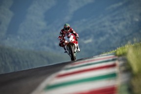 开云体育官网-马刺硬仗取胜国王，杜兰特成为关键先生，老将的锋芒与时代的回响